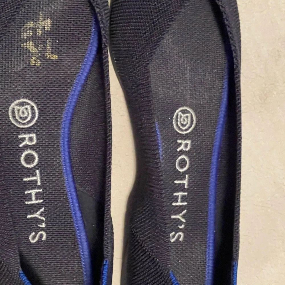 Rothy's Dark Blue Size 8W Flats